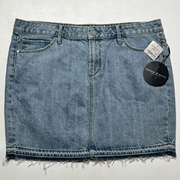 Articles of Society | NWT Denim Skirt Slightly Distressed with a Raw Hem - Picture 1 of 5